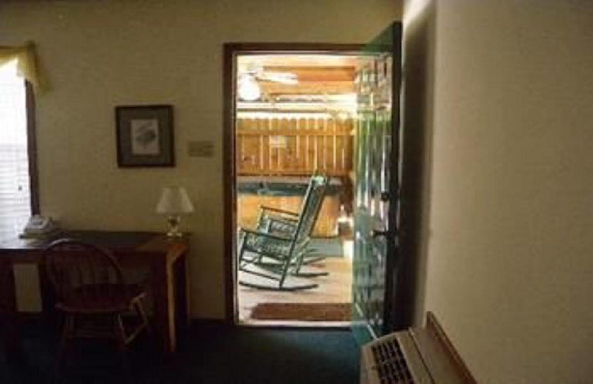 Pine Creek Country Inn Nacogdoches Eksteriør billede