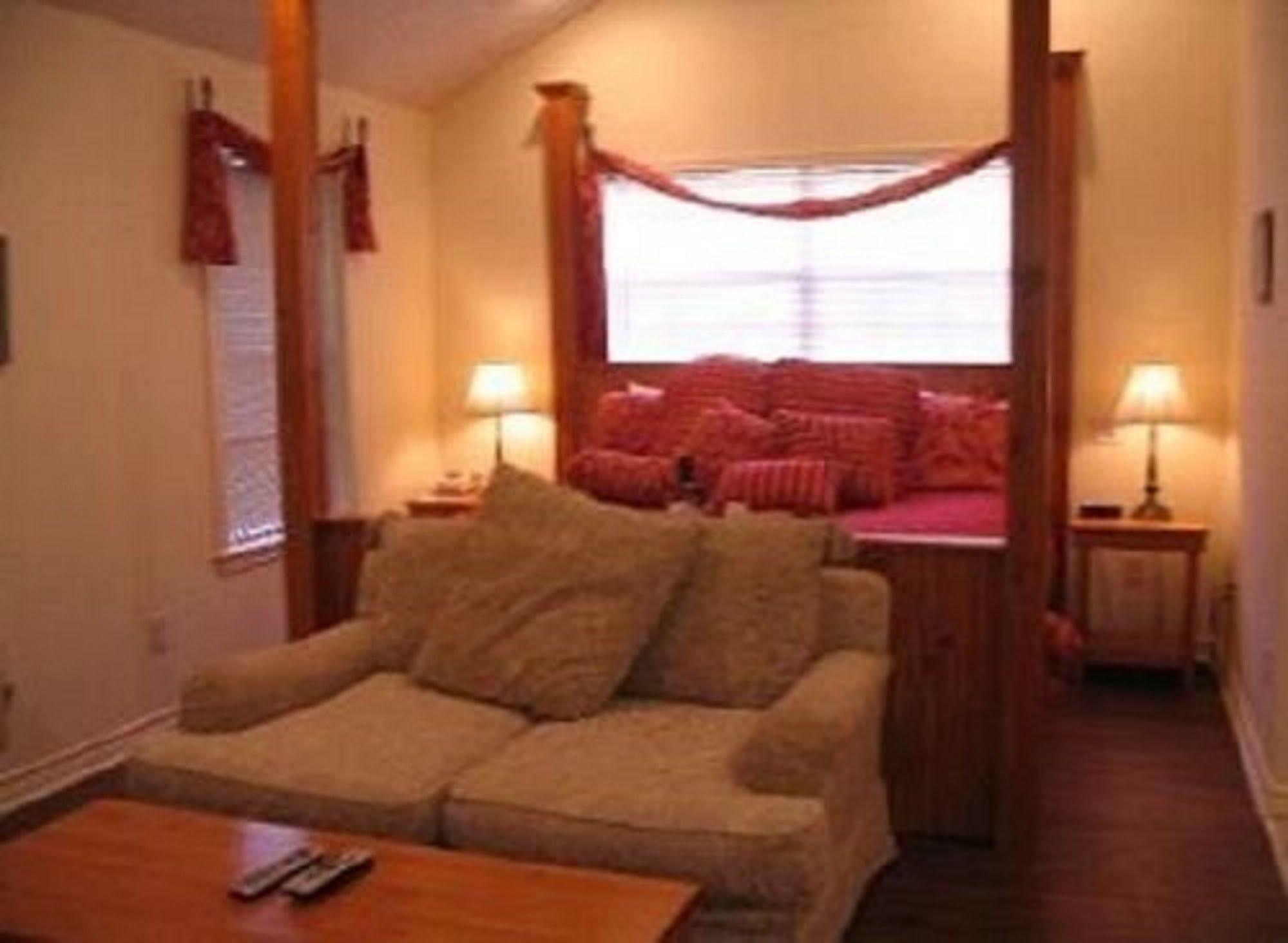 Pine Creek Country Inn Nacogdoches Eksteriør billede